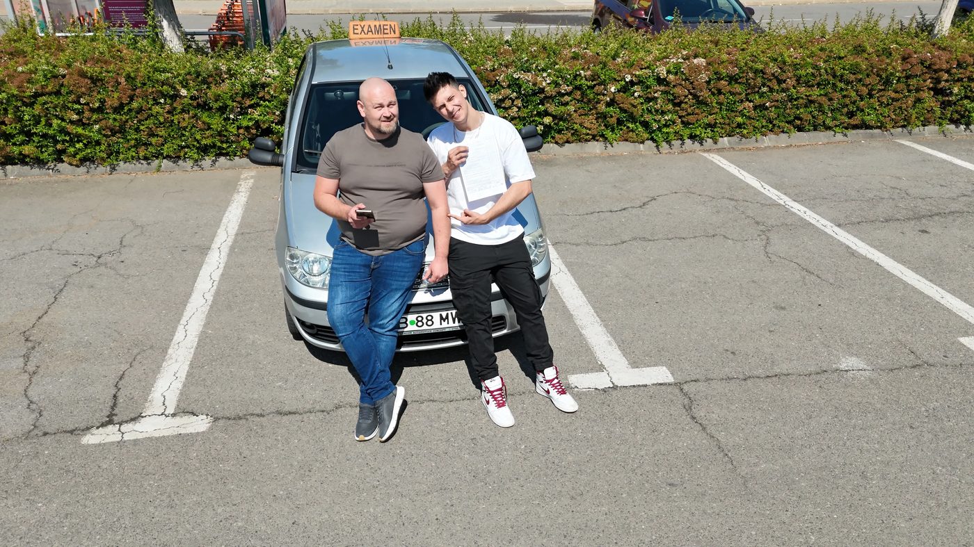 Felicitări pentru permis!
